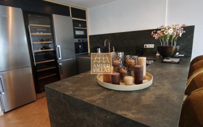Exclusive seafront apartment in Cap Negret, Altea